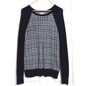 Black & White Houndstooth Crew Neck Sweater